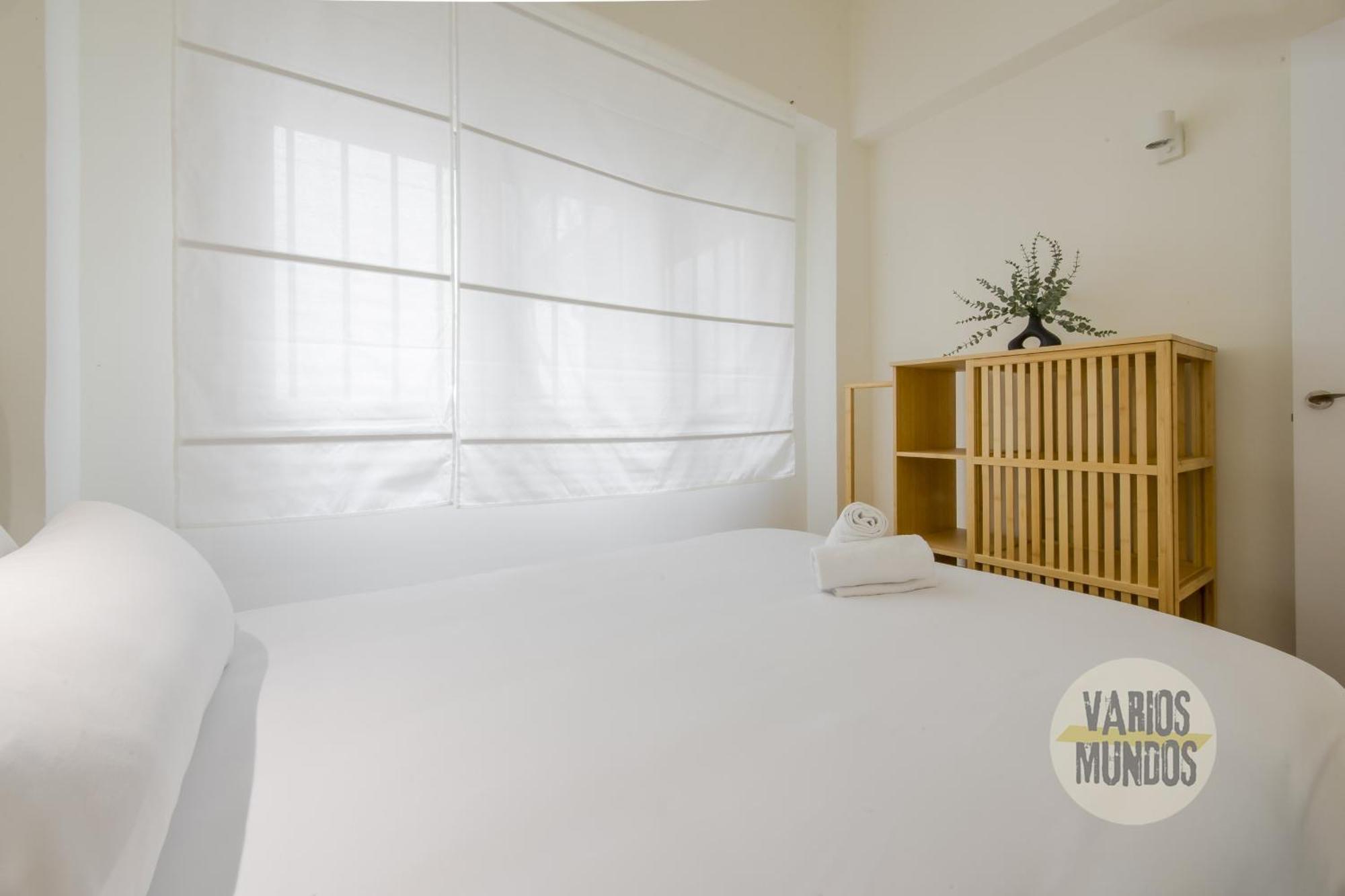 Elegante Apt Para 3 En Chueca A 1 Min De Gran Via Madrid Bagian luar foto